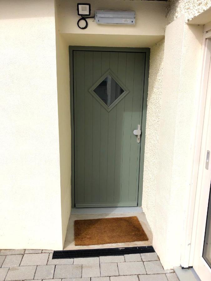 مبيت وإفطار Dingle Garden Townhouse المظهر الخارجي الصورة A composite door