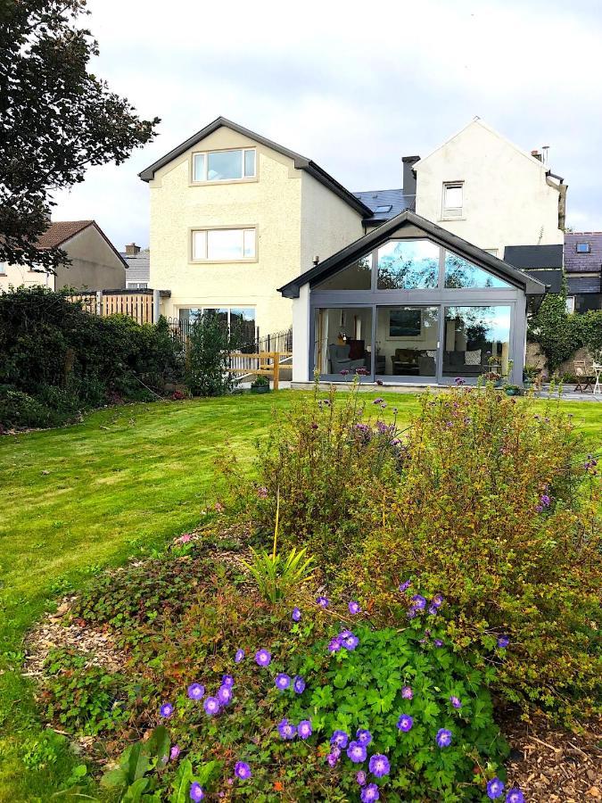 مبيت وإفطار Dingle Garden Townhouse المظهر الخارجي الصورة The garden of the house