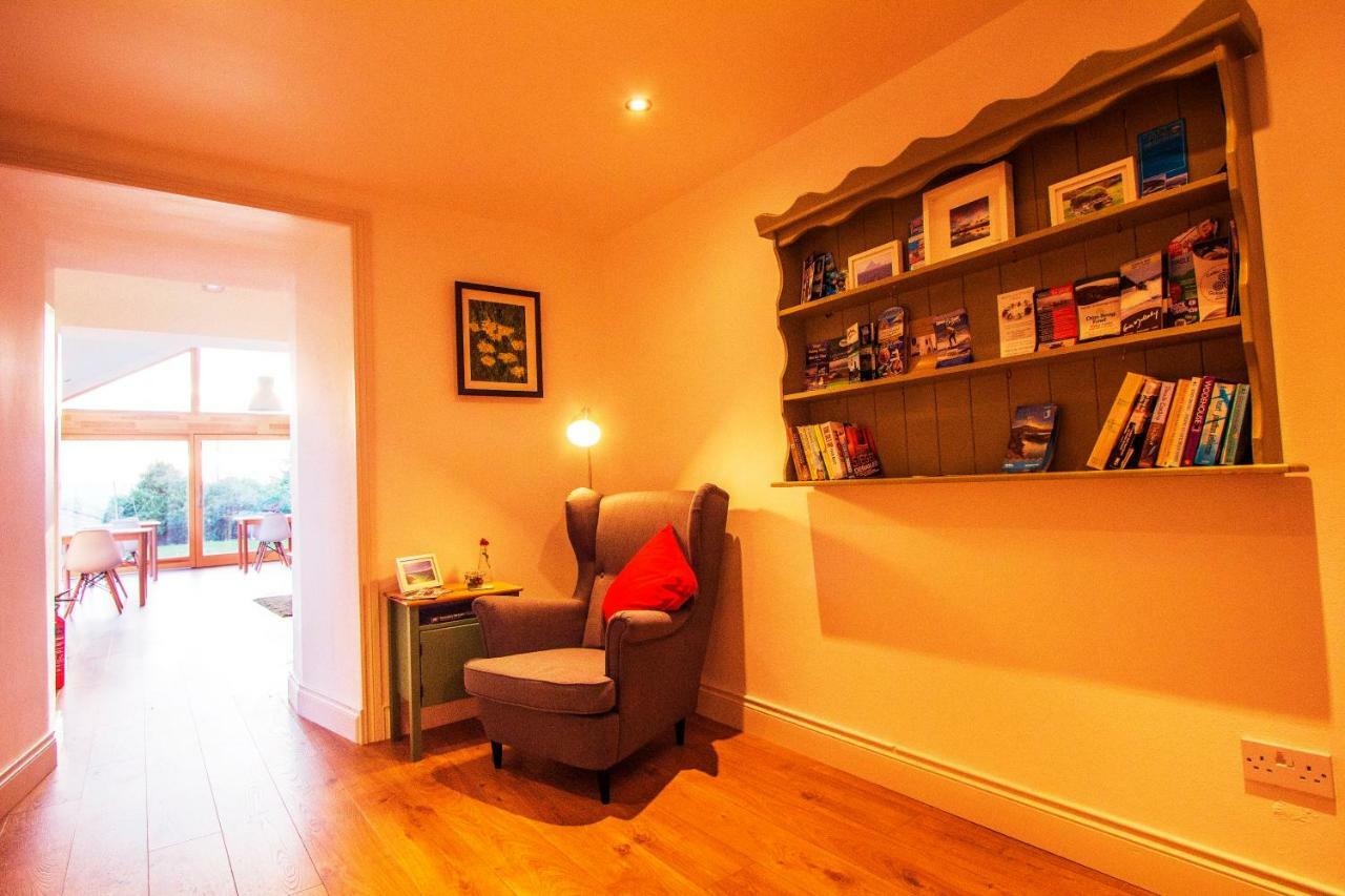 مبيت وإفطار Dingle Garden Townhouse المظهر الخارجي الصورة The interior of the house